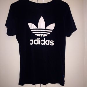 adidas tee 🖤